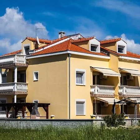 Apartman In Zadar With Terrace, Air Conditioning, Wifi, Washing Machine 4141-2 Zaton