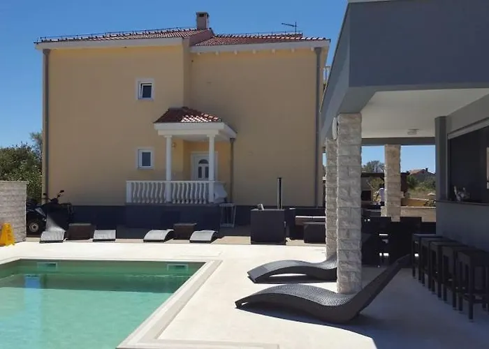 In Zadar With Terrace, Air Conditioning, Wifi, Washing Machine 4141-2 Apartman