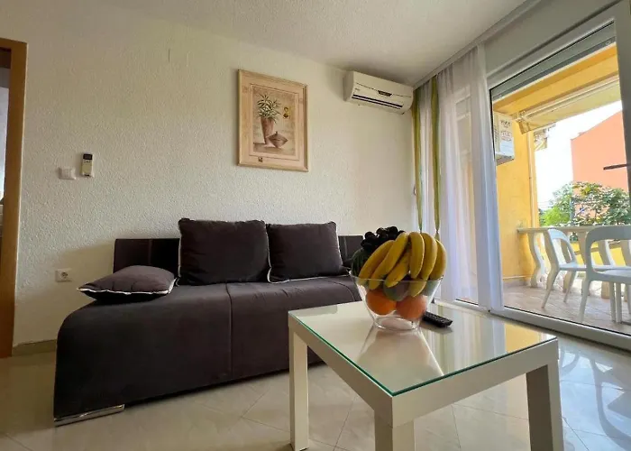 In Zadar With Terrace, Air Conditioning, Wifi, Washing Machine 4141-2 * Zaton