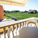 In Zadar With Terrace, Air Conditioning, Wifi, Washing Machine 4141-2 アパート ザトン