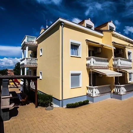 In Zadar With Terrace, Air Conditioning, Wifi, Washing Machine 4141-2 Apartment Zaton (Zadar)