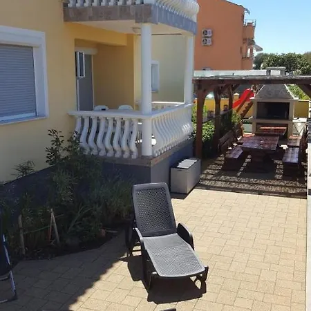 In Zadar With Terrace, Air Conditioning, Wifi, Washing Machine 4141-2