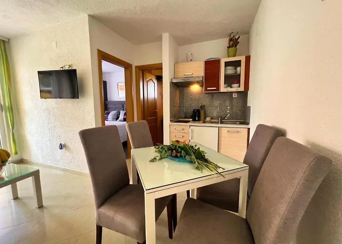 In Zadar With Terrace, Air Conditioning, Wifi, Washing Machine 4141-2 Zaton (Zadar)